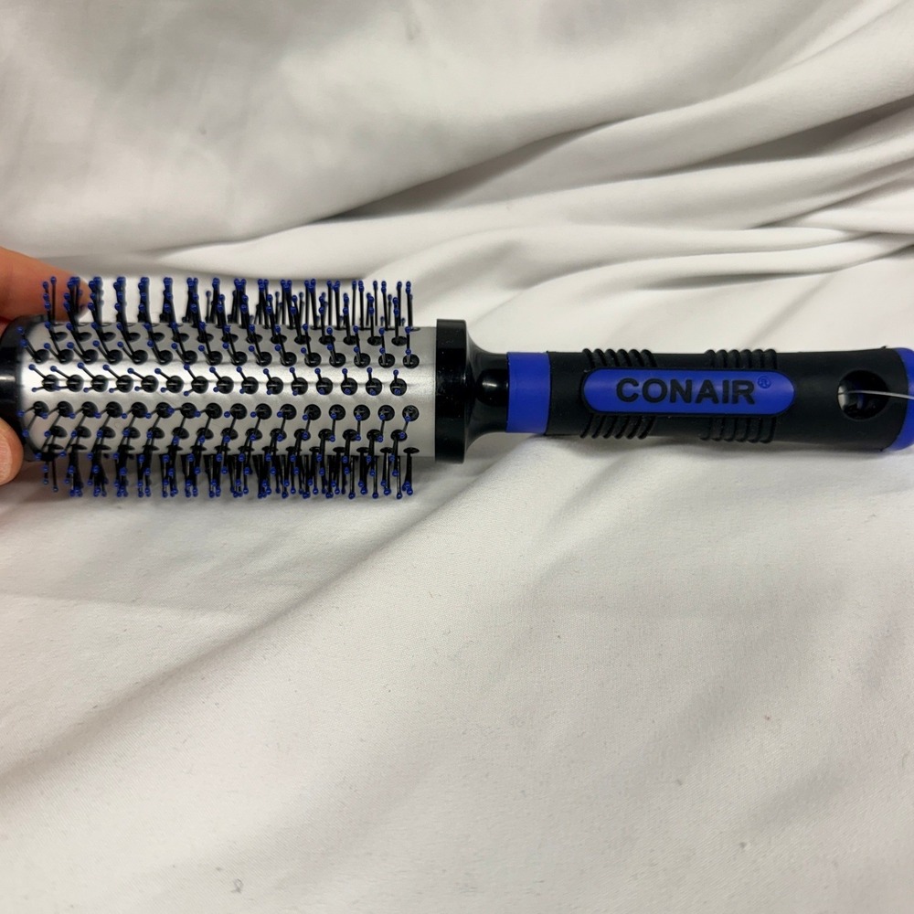 Conair NWOT 1.75" Salon Results Round Hairbrush for Blow Out Metal Bristles